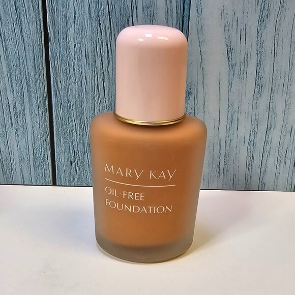 Mary‎ Kay Day Radiance Oil-Free Foundation Desert Bronze #4490 - NIB - Old Stock - Picture 2 of 7